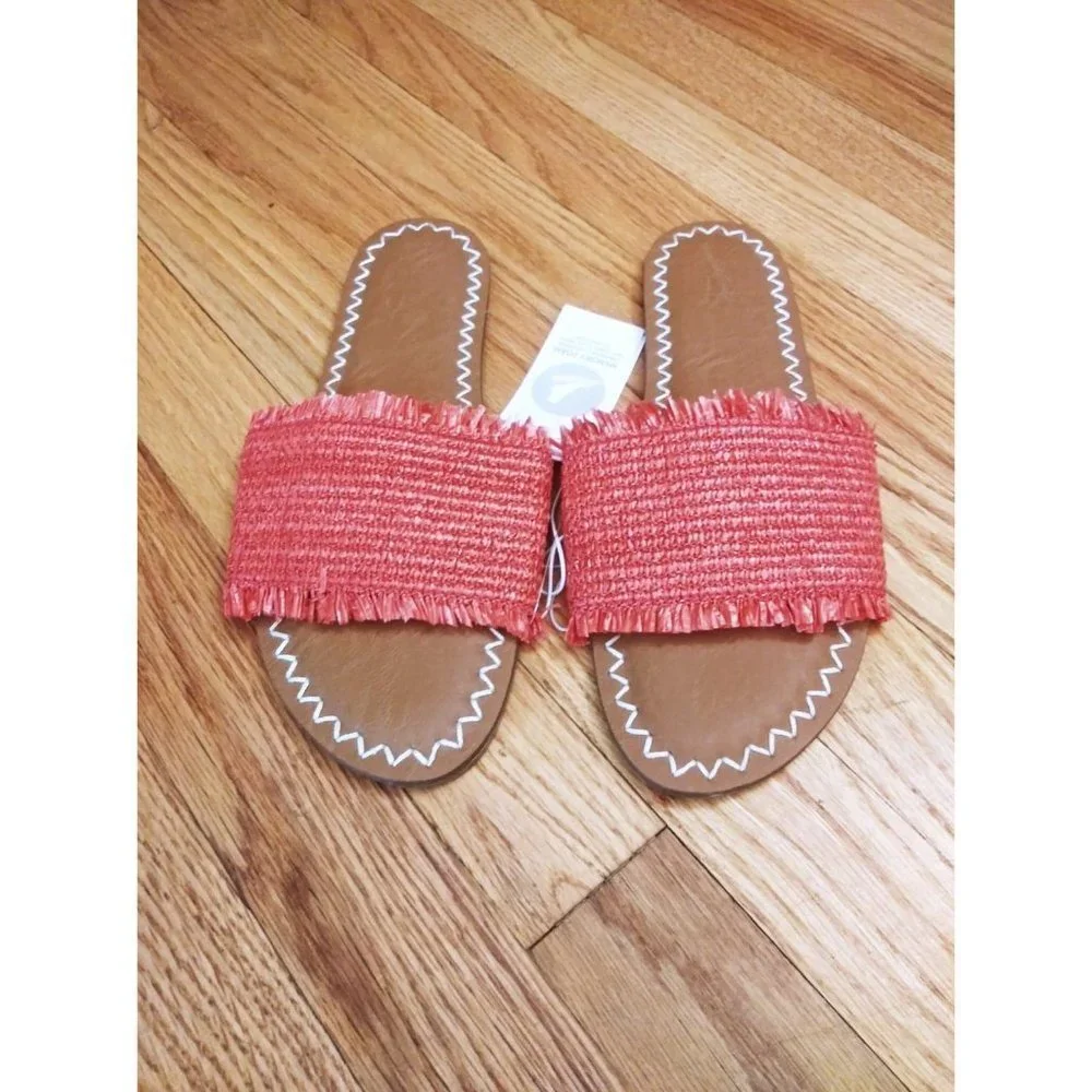 Nwt Universal Thread Coral/Red Luciana‎ Memory Foam Sandals